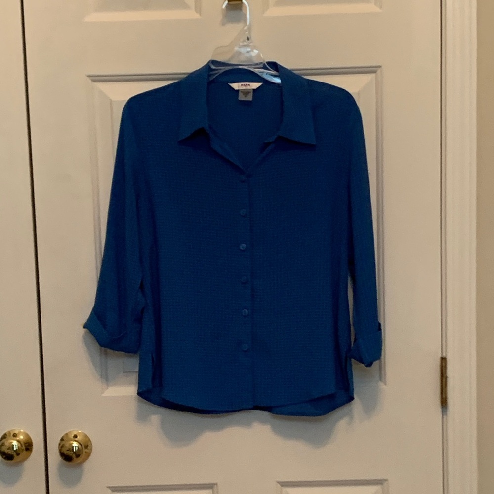 Vibrant Blue Button-Down Shirt-8p